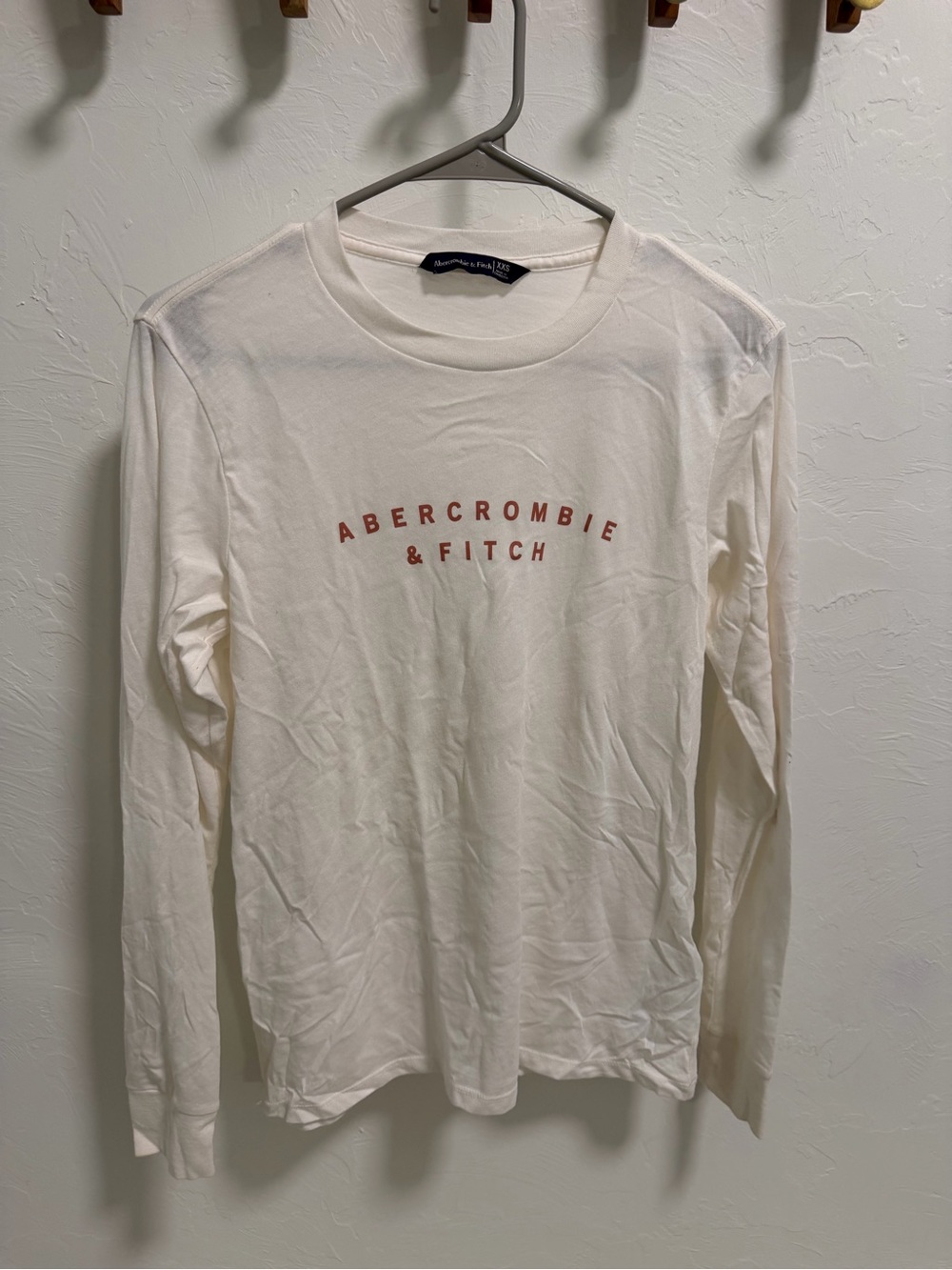 Abercrombie & Fitch Women’s Long-Sleeve Logo Tee in white